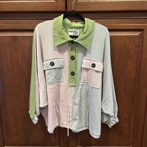 BUCKETLIST Tops - NWOT Bucketlist top sz M